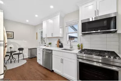 5 Lois Ave, East Brunswick Township, NJ 08816 - Photo 6