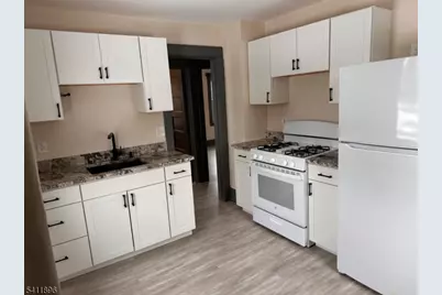 54 Gaston Ave #2, Raritan, NJ 08869 - Photo 2