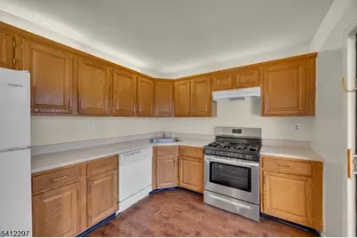 38 Daniel Dr, Franklin Township, NJ 08823 - Photo 6