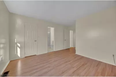 38 Daniel Dr, Franklin Township, NJ 08823 - Photo 10