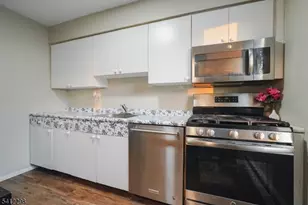 72 Fox Rd, Edison Twp., NJ 08817 - Photo 16