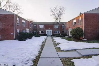 72 Fox Rd #1B, Edison Twp., NJ 08817 - Photo 2