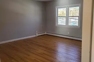 77 Shepherds Ln, Totowa, NJ 07512 - Photo 4