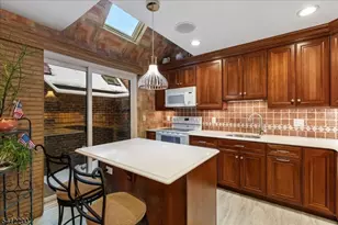 7 Valley View Dr, Bernards Township, NJ 07920 - Photo 12