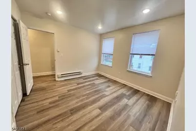 12 Seeley St, Paterson, NJ 07501 - Photo 4