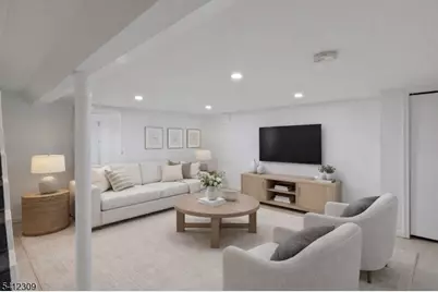 676 Chestnut St #1, Kearny, NJ 07032 - Photo 4