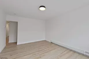 676 Chestnut St, Kearny, NJ 07032 - Photo 8