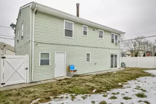 42 Mercer St, Carteret, NJ 07008 - Photo 4