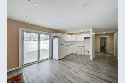 42 Mercer St, Carteret, NJ 07008 - Photo 30