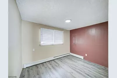 42 Mercer St, Carteret, NJ 07008 - Photo 28