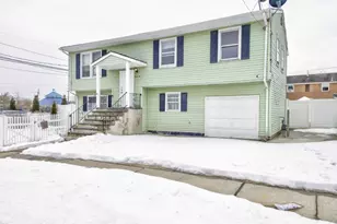 42 Mercer St, Carteret, NJ 07008 - Photo 2