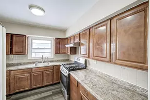 42 Mercer St, Carteret, NJ 07008 - Photo 20