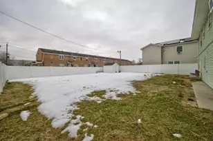 42 Mercer St, Carteret, NJ 07008 - Photo 6