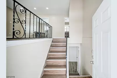 42 Mercer St, Carteret, NJ 07008 - Photo 12