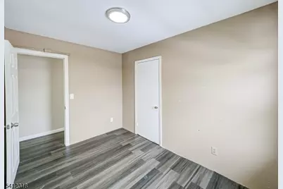 42 Mercer St, Carteret, NJ 07008 - Photo 22