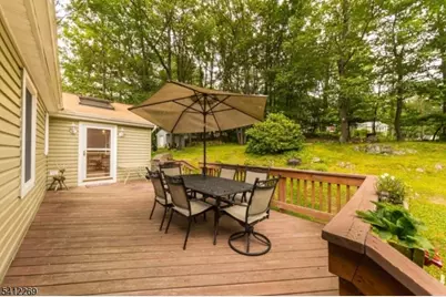 335 Elmira Trl, Hopatcong, NJ 07843 - Photo 34