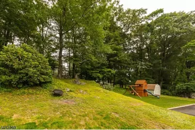 335 Elmira Trl, Hopatcong, NJ 07843 - Photo 40