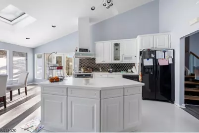 78 Roosevelt Ave, Woodbridge Township, NJ 07067 - Photo 4