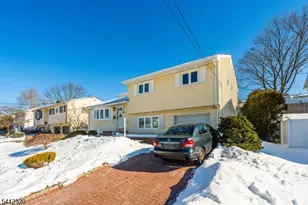 78 Roosevelt Ave, Woodbridge Township, NJ 07067 - Photo 2