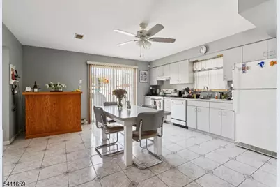 44 Joseph St, Clark Township, NJ 07066 - Photo 18