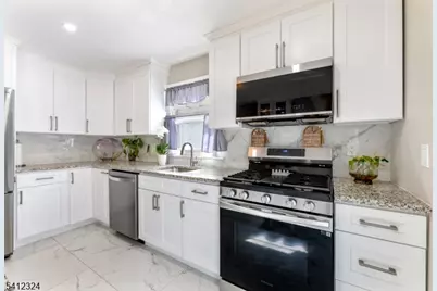 95 William Pl, Totowa, NJ 07512 - Photo 6