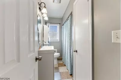 95 William Pl, Totowa, NJ 07512 - Photo 10