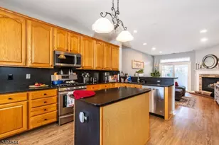 7 Hornbeam Way, Hardyston Township, NJ 07419 - Photo 10