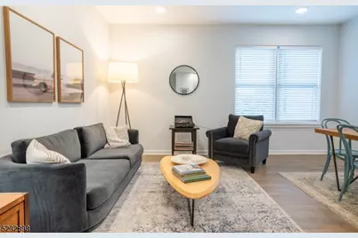 660 Bloomfield Ave #403, Bloomfield, NJ 07003 - Photo 2