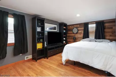 664 Summit Ave, Kenilworth, NJ 07033 - Photo 16