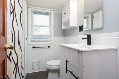 664 Summit Ave, Kenilworth, NJ 07033 - Photo 20