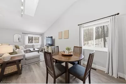 45 Fox Tail Ln, Hardyston Township, NJ 07419 - Photo 6