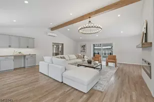 526 Ridgedale Ave, East Hanover Township, NJ 07936 - Photo 4