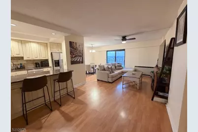 10 N Wood Ave #717, Linden, NJ 07036 - Photo 4