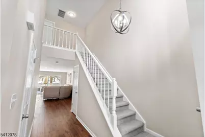 48 Sapphire Ln, Franklin Township, NJ 08823 - Photo 2