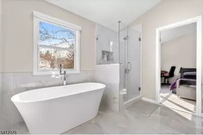 48 Sapphire Ln, Franklin Township, NJ 08823 - Photo 12