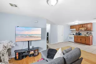 38 Mapes Ave, Newark, NJ 07112 - Photo 18