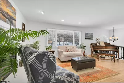 36 Debra Ln, Bernards Township, NJ 07920 - Photo 6