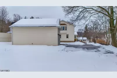 76 Carey Ave, Butler, NJ 07405 - Photo 6