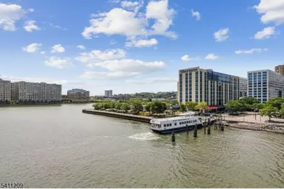 600 Harbor Blvd #926, Weehawken Twp., NJ 07086 - Photo 18