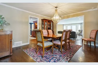 61 Oakwood Dr, New Providence, NJ 07974 - Photo 6