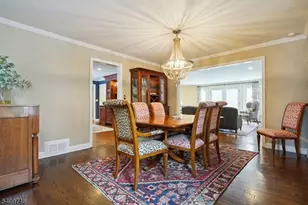 61 Oakwood Dr, New Providence, NJ 07974 - Photo 6