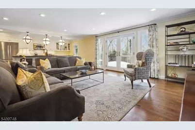 61 Oakwood Dr, New Providence, NJ 07974 - Photo 12