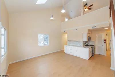 1 Alta Ct #6, Vernon, NJ 07462 - Photo 4