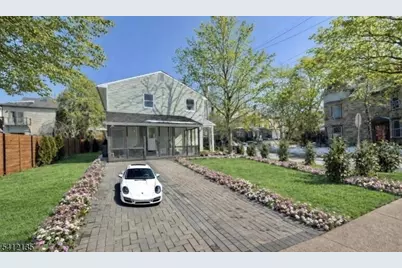 10 Perry St, Lambertville, NJ 08530 - Photo 2