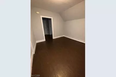 942 E 19th St, Paterson, NJ 07501 - Photo 24