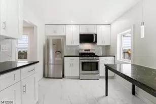 16 Steiner Pl, North Plainfield, NJ 07060 - Photo 2