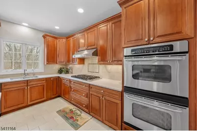 32 Four Bridges Rd, Chester, NJ 07930 - Photo 14