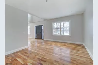 735 Vernon Ave, Kenilworth, NJ 07033 - Photo 2