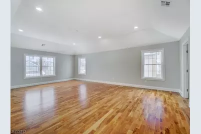 735 Vernon Ave, Kenilworth, NJ 07033 - Photo 24