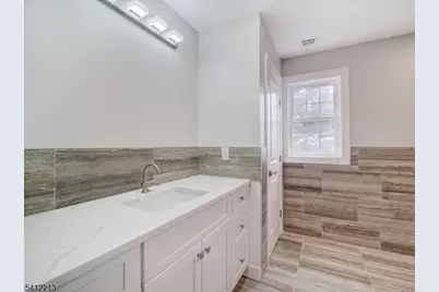 735 Vernon Ave, Kenilworth, NJ 07033 - Photo 18